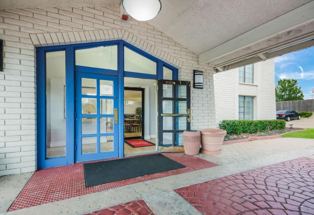 Econo Lodge Del City Exterior photo